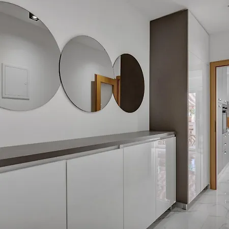 Adele شقة ماكارسكا