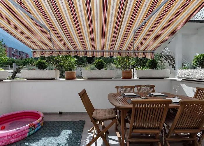 Adele Apartment Makarska